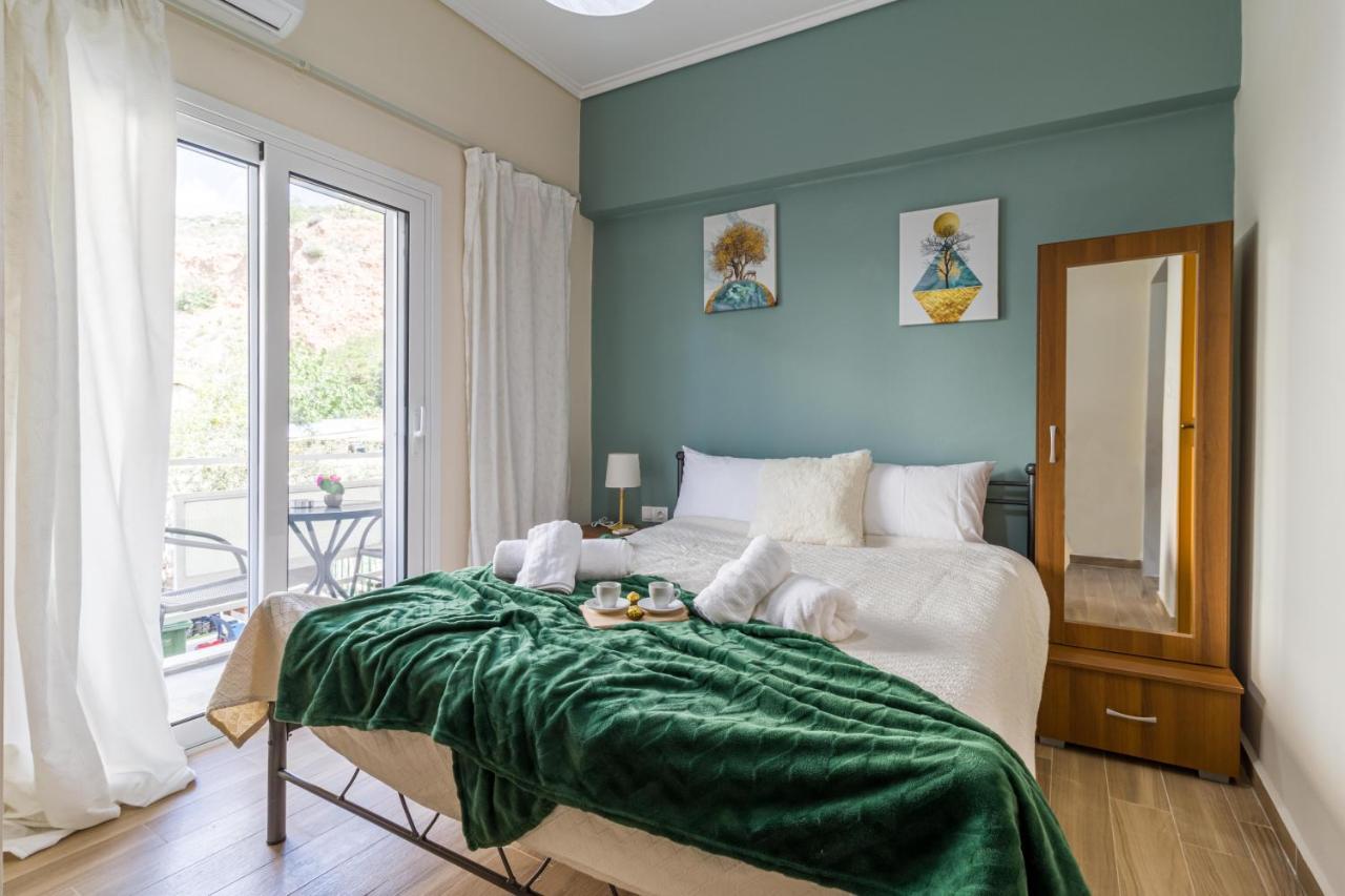 Couples Retreat, Fully Equipped Studio/ Loutraki Beach Apartment Ngoại thất bức ảnh