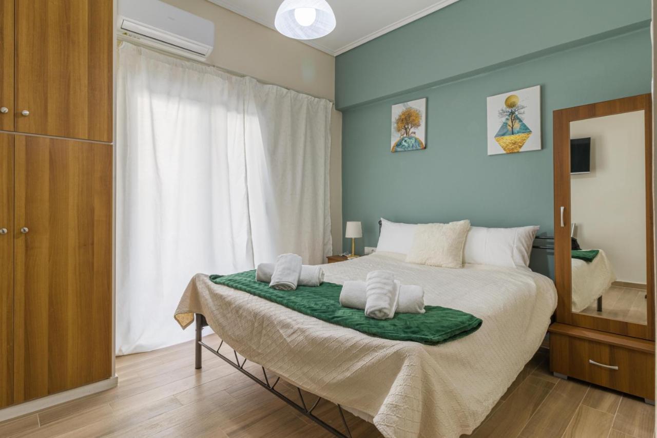 Couples Retreat, Fully Equipped Studio/ Loutraki Beach Apartment Ngoại thất bức ảnh